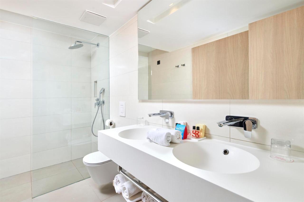 Hotel Park Plava Laguna Πόρετς Εξωτερικό φωτογραφία