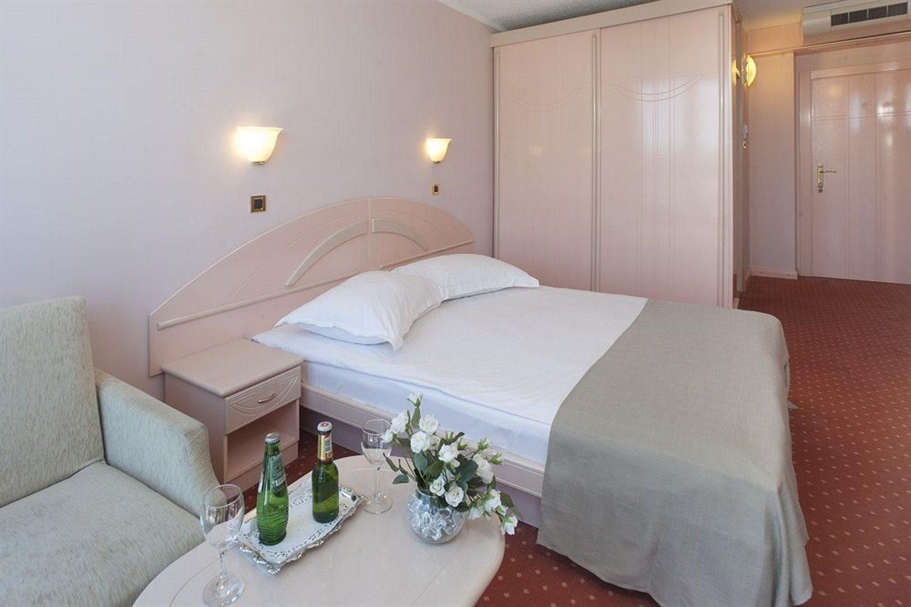 Hotel Park Plava Laguna Πόρετς Εξωτερικό φωτογραφία