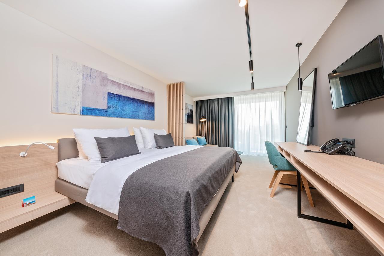 Hotel Park Plava Laguna Πόρετς Εξωτερικό φωτογραφία