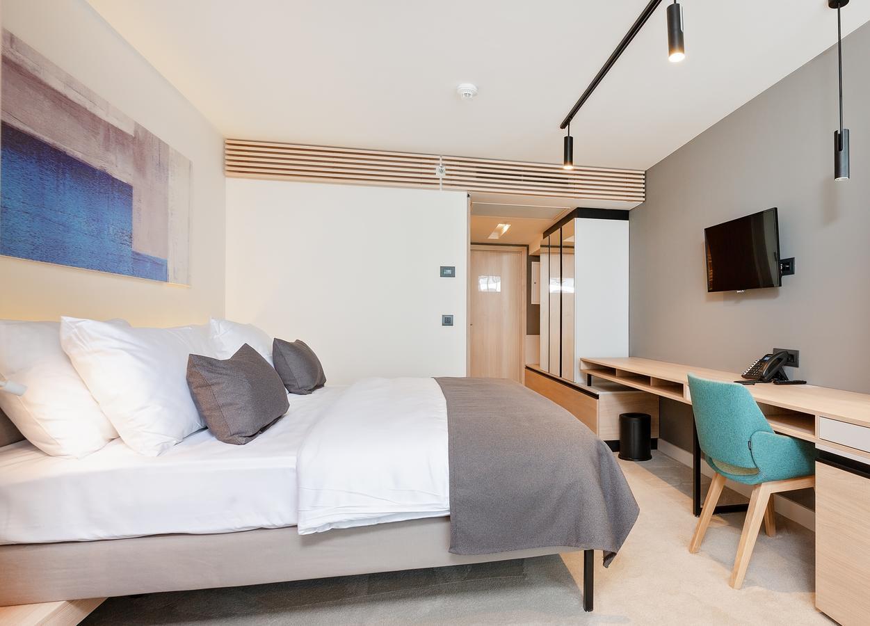 Hotel Park Plava Laguna Πόρετς Εξωτερικό φωτογραφία
